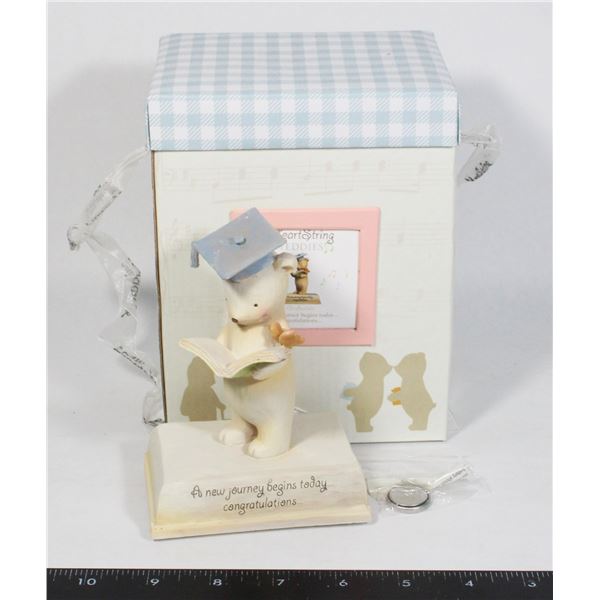 HEARTSTRING TEDDIES MUSICAL TEDDY BEAR