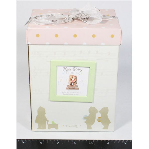 CHRISTMAS THEMES SALT AND PEPPER SHAKERS