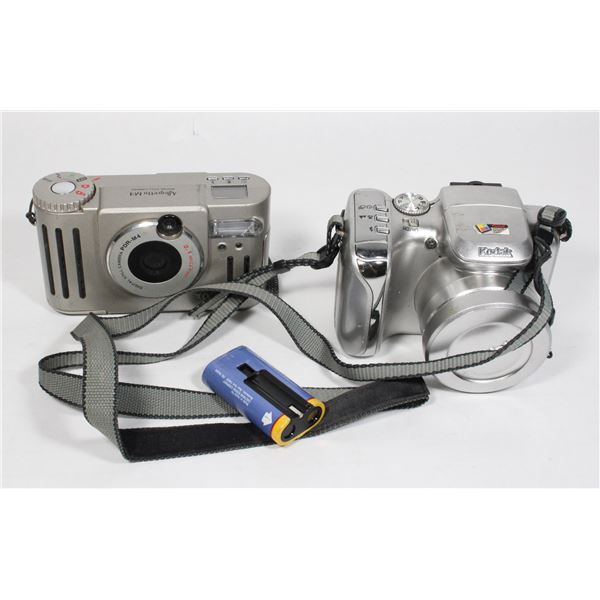 LOT OF 2 VINTAGE DIGITAL CAMERAS. UNTESTED