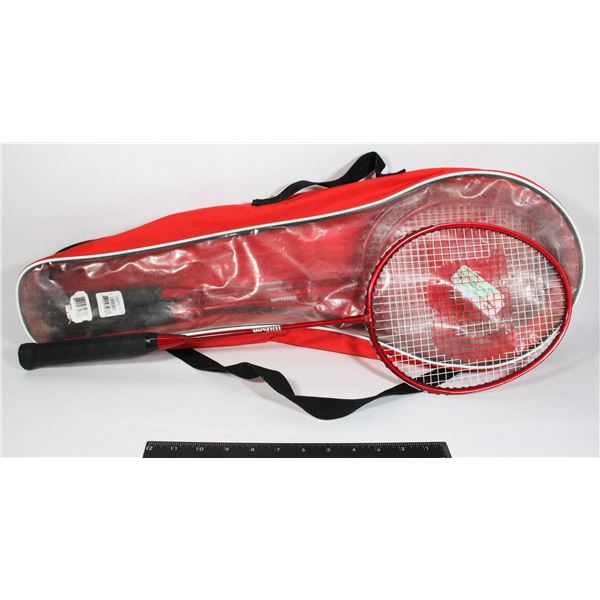 LOT OF 4 BADMINTON RACKETS WITH BAG