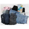 Image 1 : LOT OF GENTLY USED CLOTHING MOSTLY WOMENS