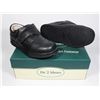 Image 1 : DR 2 SHOES NEW IN BOX SIZE 7