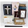 Image 1 : LOT OF RELIGIOUS ITEMS