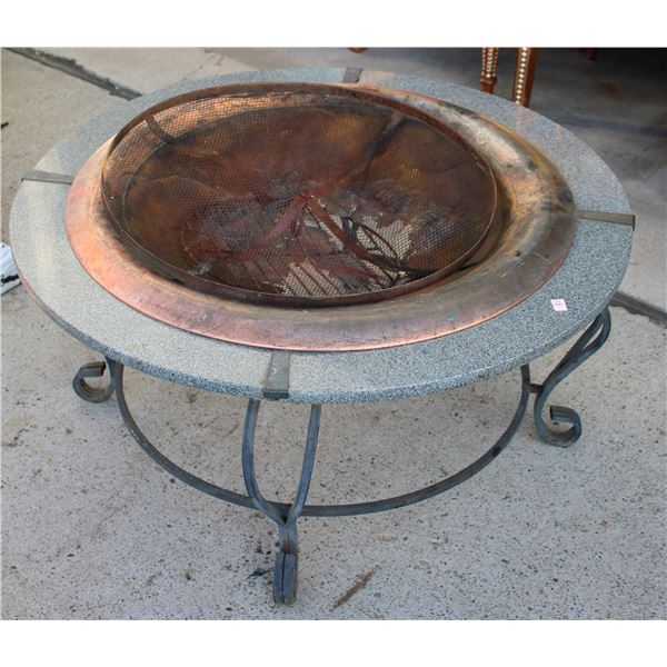 OUTDOOR FIREPIT, BOTTOM RUSTED OUT