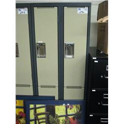 Bank Of 4 Lockers