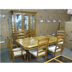 Oak 8 Piece Dining Room Set