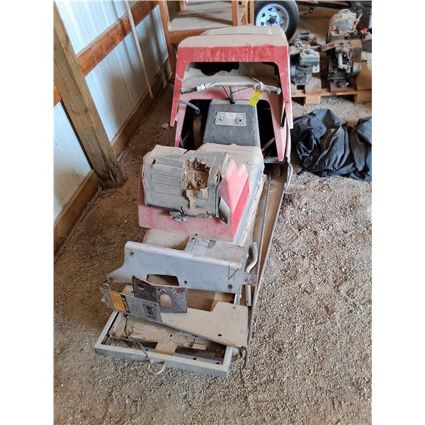 Massey-Ferguson Ski Whiz