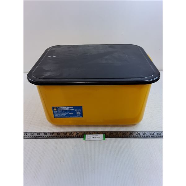 Power Fist 3.5 Gallon Parts Washer - Tested - 18" x 13" x 9" - Appears Unused