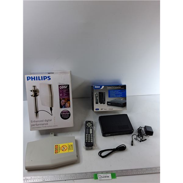 Philips Indoor/Outdoor Antenna, RCA Digital TV Convertor - As Is