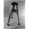 Image 1 : Adjustable Tripod CANNOT SHIP