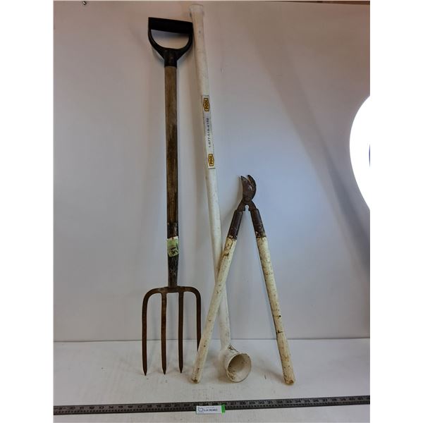 Vintage Pitchfork, Pool Grain Sampler, Pruning Shears - Cannot Ship