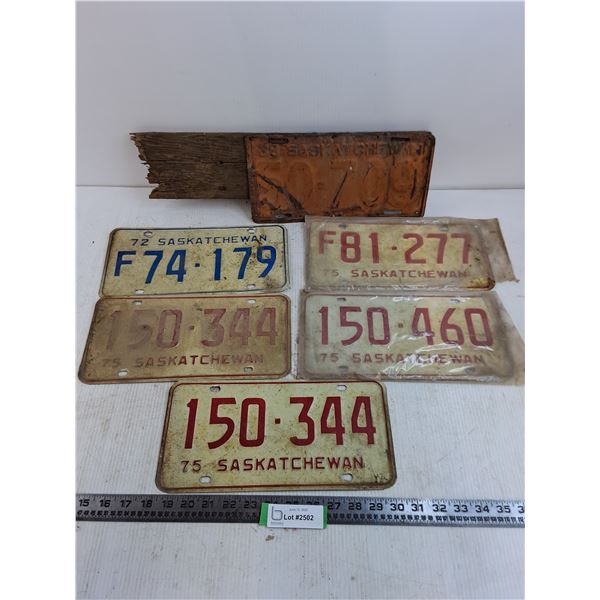 (6) Vintage Saskatchewan License Plates (39, 72, 75, 75, 75, 75)