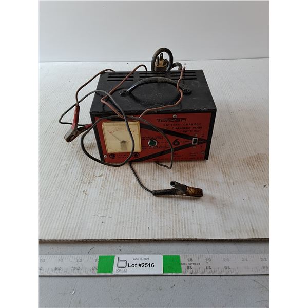 Torcan battery Charger