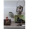 Image 3 : Lantern And Misc House  Items