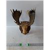 Image 1 : Plastic Wall Hanging Moose