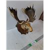 Image 2 : Plastic Wall Hanging Moose