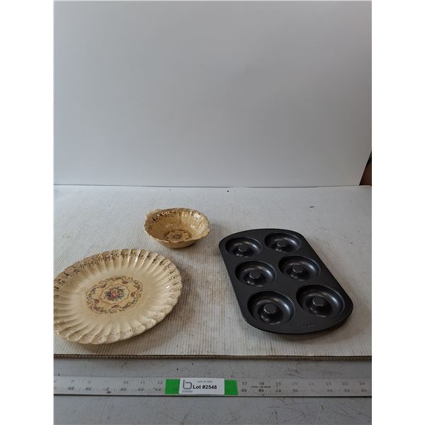 Aristocrat Plate and Bowl, Baking Sheet