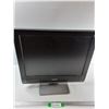 Image 1 : Toshiba TV - 19'' x 8'' x 18.5'' As Is