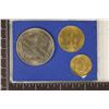 Image 2 : 1966 JAMAICA 3 COIN UNC SET IN PLASTIC SLEEVE