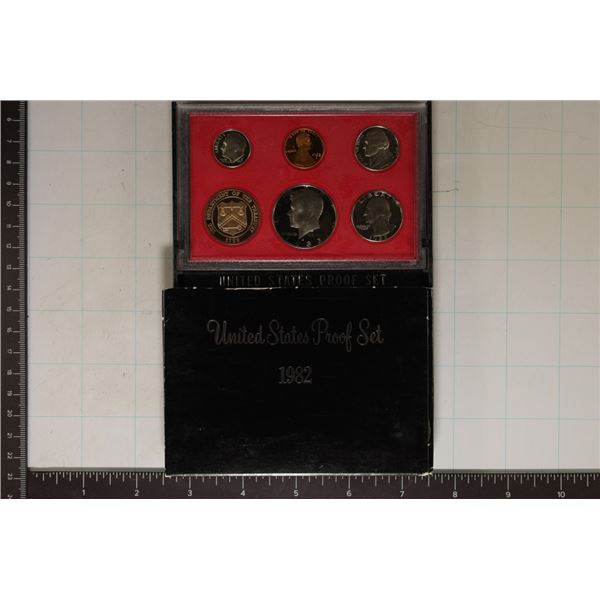 1982 US PROOF SET (WITH BOX)