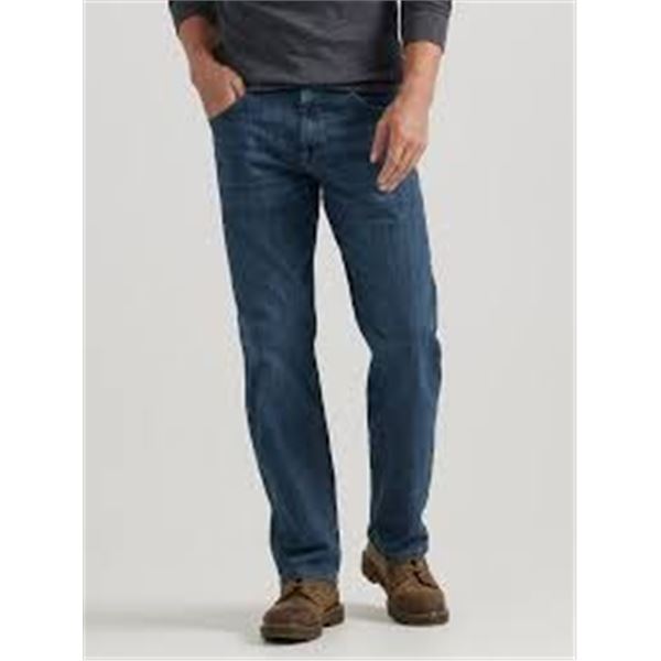 NEW WRANGLER AUTHENTICS LARGE JEANS