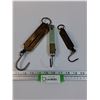 Image 1 : (3) Vintage Weigh Scales
