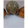 Image 2 : (4) Owl Decor Art on Gourds & Glass Orb - 5.5"