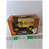 Image 1 : Home Hardware 1917 Model T Truck Coinbank 1:24, Sealed