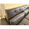 Image 5 : Rachael Gray Leather Sectional Sofa with Adjustable Headrests and Chaise Lounge