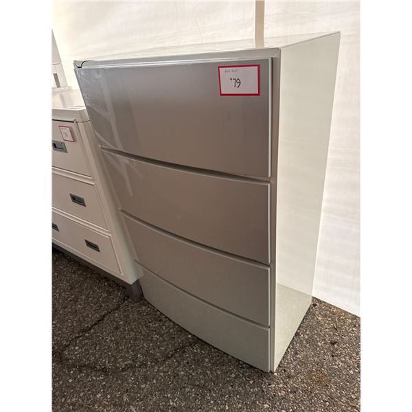 White 3 drawer dresser