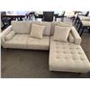 Image 2 : Modern Sectional Sofa with Tufted Cushion Design and Chaise Lounge