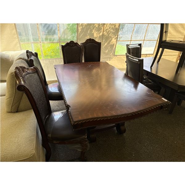 Wooden Dining Table With 4 Ornate Chairs and Decorative Finish