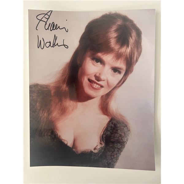 Oliver Shani Wallis singed photo