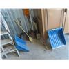 Image 1 : 14 Yard Tools: Shovels, Scoop, Spades, Snow Shovel, 