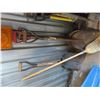 Image 4 : 14 Yard Tools: Shovels, Scoop, Spades, Snow Shovel, 