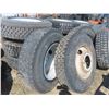 Image 8 : 5 Tires 11R 22.5 with Rims 