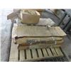 Image 2 : 8 Plastic Adhesive Water Stop 