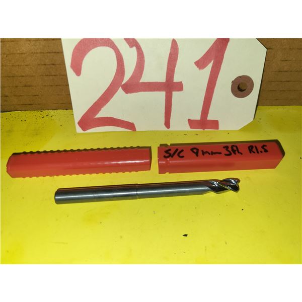 New Minicut Solid Carbide End Mill 8mm 3fl. R1.5