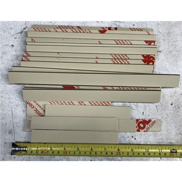 lot pieces plastique