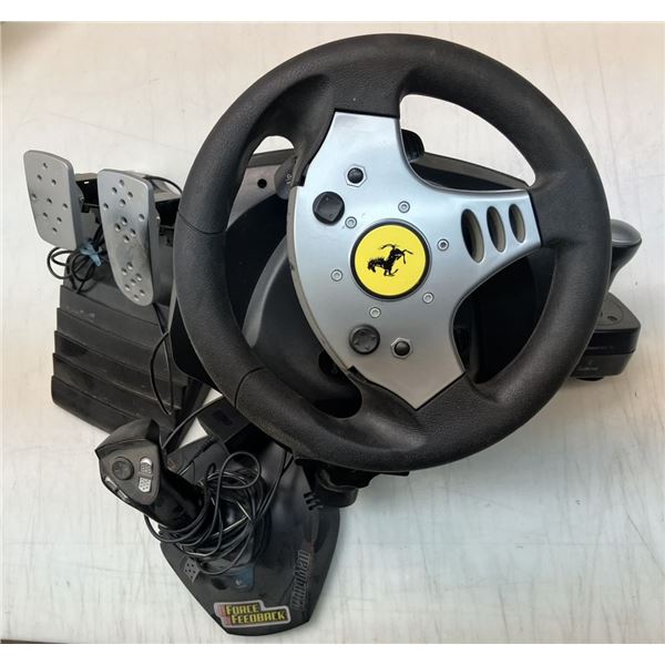 Joystick / volant / pédale