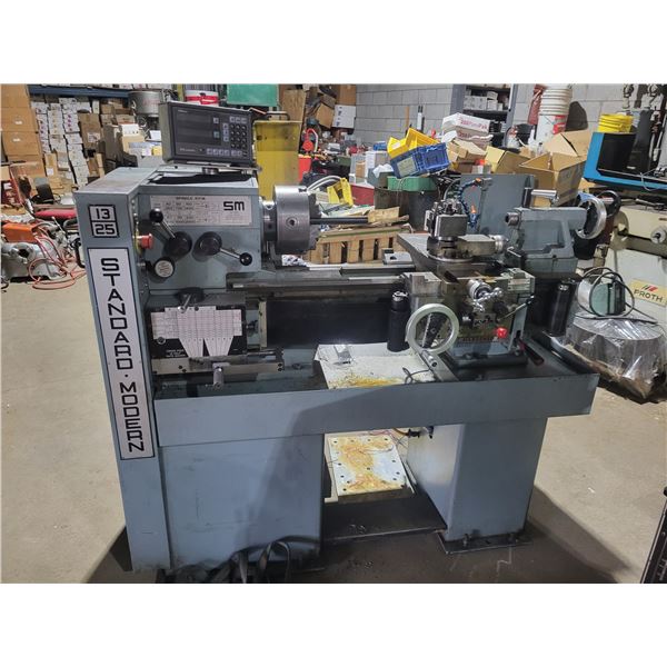 Standard Modern Lathe 13" x 25" with Digital Read Out (tested)