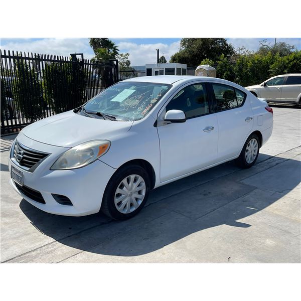 NISS VERSA 2014 T-DON - SMOG