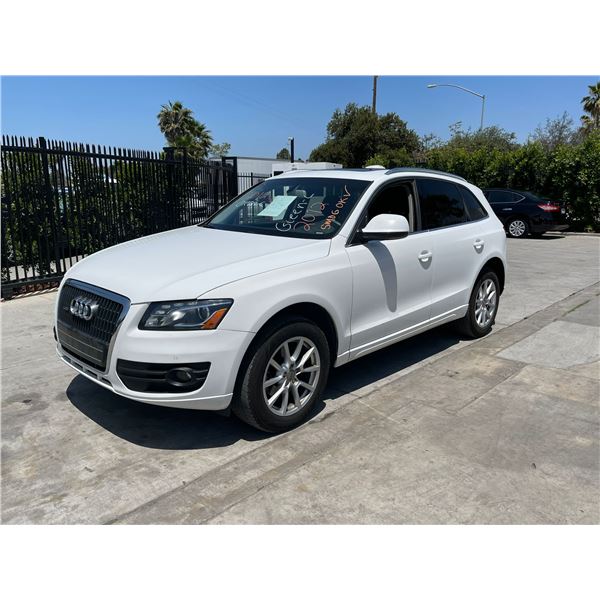 AUDI Q5 2012 O/S-T SMOG-2 DAYS