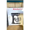 Image 2 : KITCHENAID PRO 600 6 QUART 5.7L ELECTRIC COUNTERTOP BOWL-LIFT STAND MIXER WITH BOWL & ATTACHMENTS