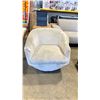 Image 2 : LIGHT GREY MICROFIBER MODERN SWIVEL TUB STYLE ACCENT CHAIR