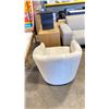 Image 3 : LIGHT GREY MICROFIBER MODERN SWIVEL TUB STYLE ACCENT CHAIR