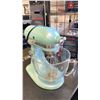 Image 2 : KITCHENAID ARTISAN 5 QUART 4.7L ELECTRIC COUNTERTOP TILT-HEAD STAND MIXER WITH BOWL & ATTACHMENTS