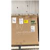 Image 3 : UNIVERSAL DEXTER BLACK WOOD RECLAIMED LOOK PADDED ARM / ACCENT CHAIR *IN BOX*