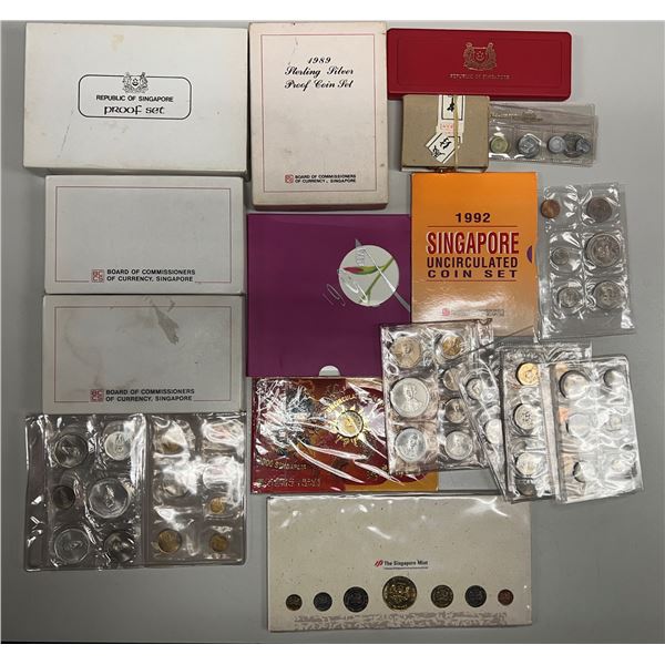 ASIA: LOT of 20 sets and singles
