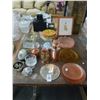 Image 1 : Floral/Glass Dishes, Bowls, Egg, Decanter, Décor